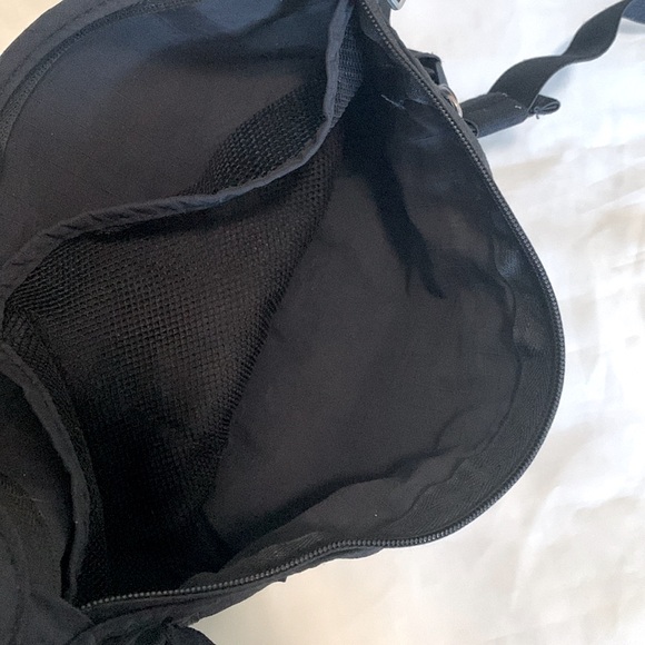 Lewis N Clark Slim Stealth Waist Bag - Picture 7 of 11